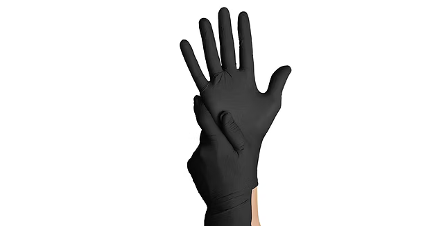 Nitrile Gloves, 6 mil, 100 gloves/box/10 boxes/case (black)